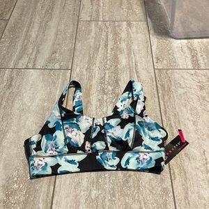 XPBX activewear, large in reef, floral print